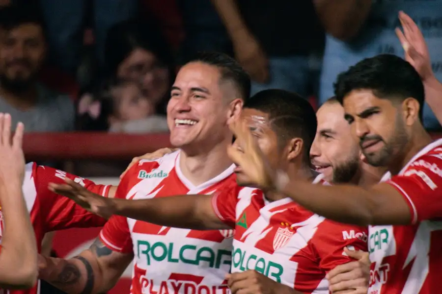 Necaxa - galeria zdjęć - filmweb