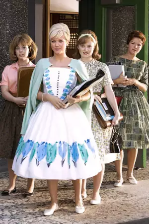 Lakier do włosów - galeria zdjęć - filmweb