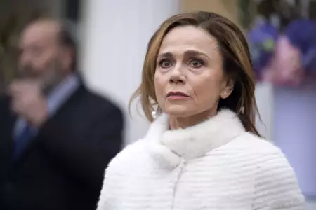 Riviera - galeria zdjęć - filmweb