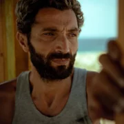 Min Wara El Mawj - galeria zdjęć - filmweb