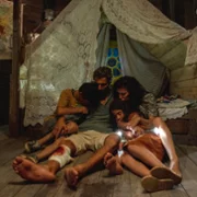 Min Wara El Mawj - galeria zdjęć - filmweb