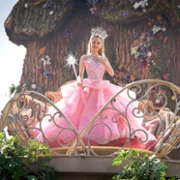 Wicked - galeria zdjęć - filmweb