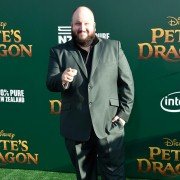 Pete's Dragon - galeria zdjęć - filmweb