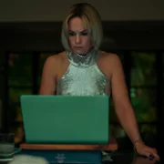 Skandal w królewskim stylu - galeria zdjęć - filmweb