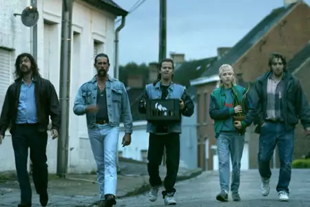 Boso, ale na rowerze - galeria zdjęć - filmweb