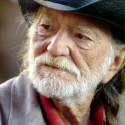 Willie Nelson w Blond ambicja