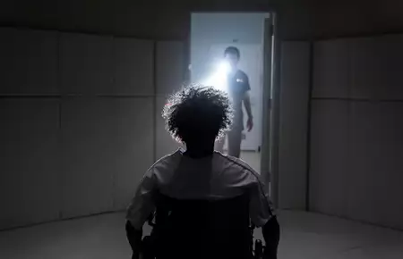 Glass - galeria zdjęć - filmweb