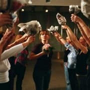 Confetti - galeria zdjęć - filmweb