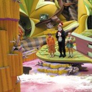 Dr. Seuss' The Cat in the Hat - galeria zdjęć - filmweb