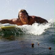 Surfer - galeria zdjęć - filmweb