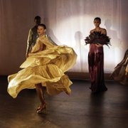 Halston - galeria zdjęć - filmweb