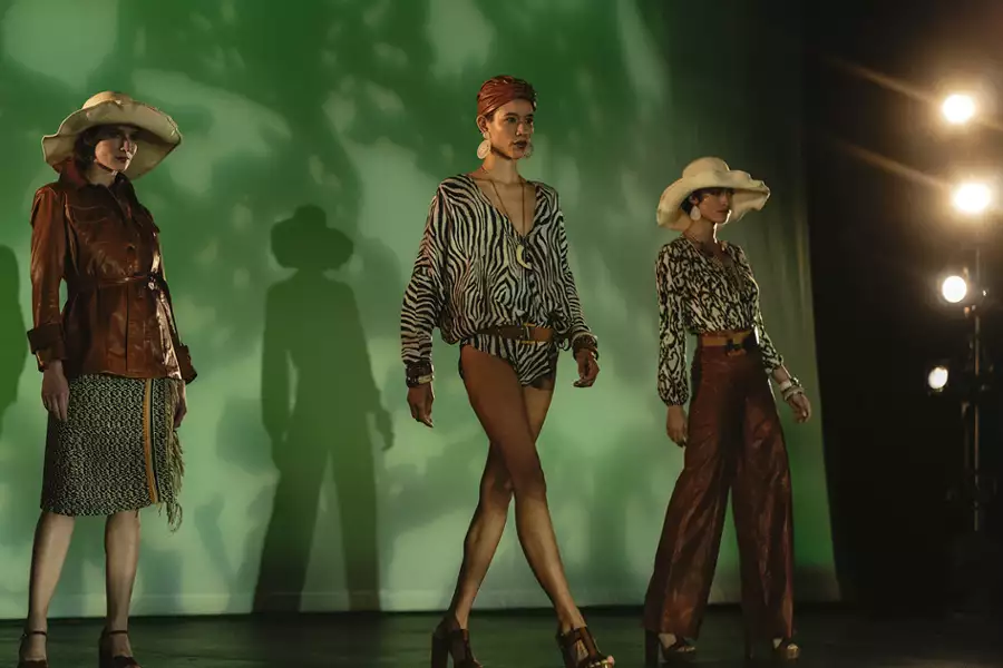 Halston - galeria zdjęć - filmweb