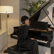 Halston - galeria zdjęć - filmweb