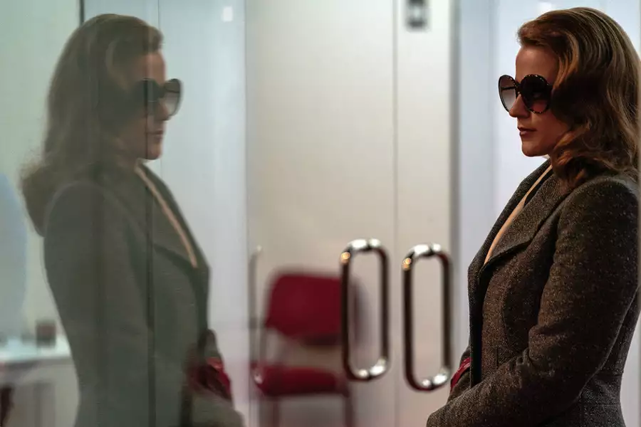 Halston - galeria zdjęć - filmweb