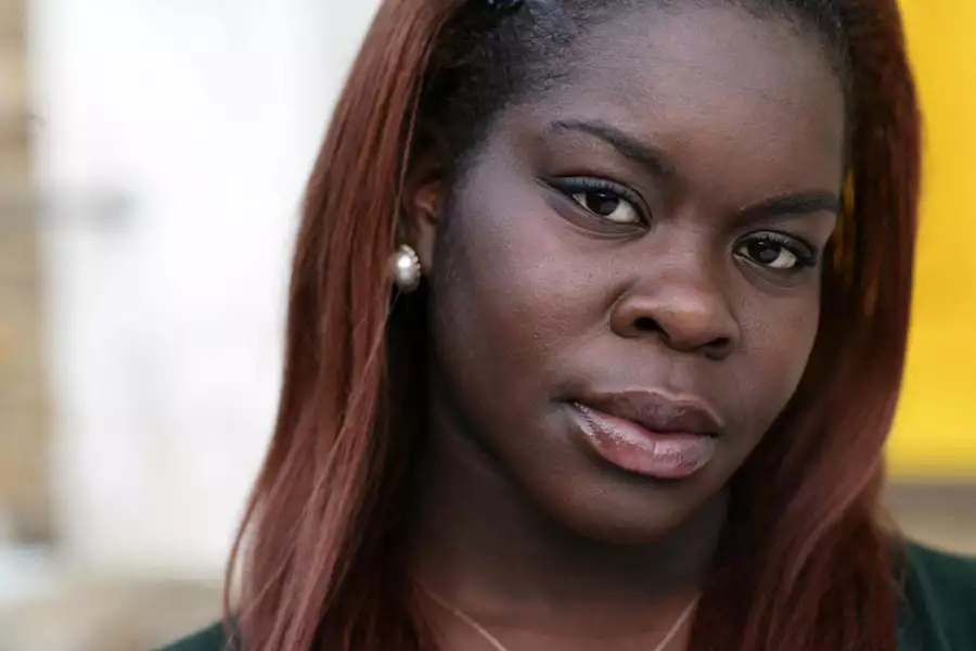 EastEnders: E20 - galeria zdjęć - filmweb