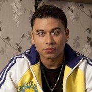 EastEnders: E20 - galeria zdjęć - filmweb