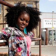 EastEnders: E20 - galeria zdjęć - filmweb