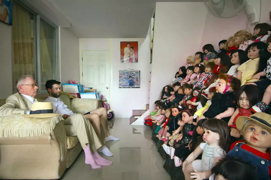 Jack Whitehall: Podróże z moim ojcem - galeria zdjęć - filmweb