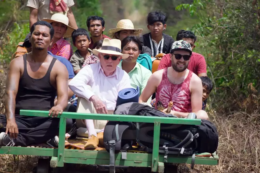 Jack Whitehall: Podróże z moim ojcem - galeria zdjęć - filmweb