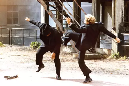 Powrót tajemniczego blondyna - galeria zdjęć - filmweb