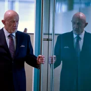 The Beast in Me - galeria zdjęć - filmweb