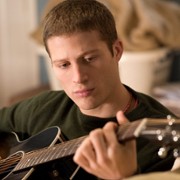 Zach Gilford w Absolwentka
