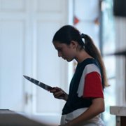 Niesamowita Elisa - galeria zdjęć - filmweb