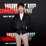 Hurry Up Tomorrow - galeria zdjęć - filmweb