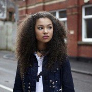Skins - galeria zdjęć - filmweb