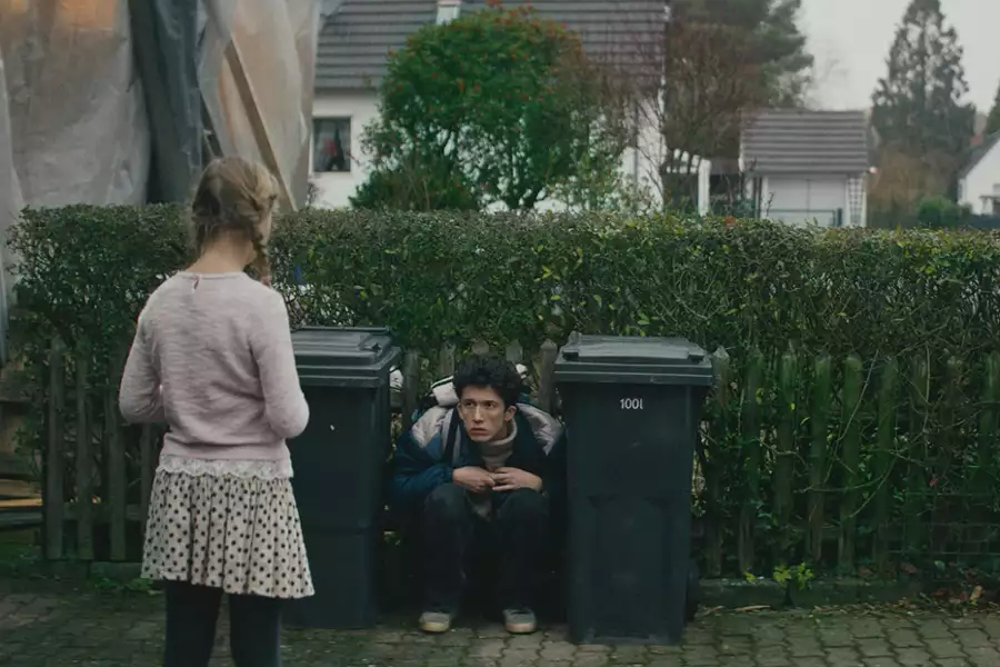 Jak sprzedawać dragi w sieci (szybko) - galeria zdjęć - filmweb