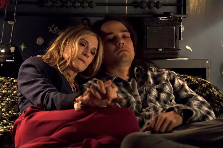 Tu i teraz - galeria zdjęć - filmweb