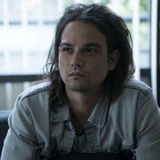 Tu i teraz - galeria zdjęć - filmweb