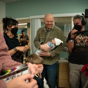 Trzech tatuśków - galeria zdjęć - filmweb