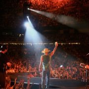 Kenny Chesney: Summer in 3D - galeria zdjęć - filmweb