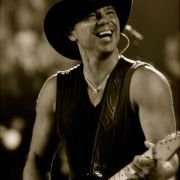 Kenny Chesney: Summer in 3D - galeria zdjęć - filmweb