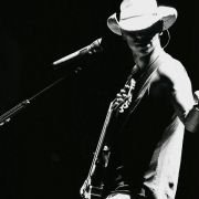 Kenny Chesney: Summer in 3D - galeria zdjęć - filmweb