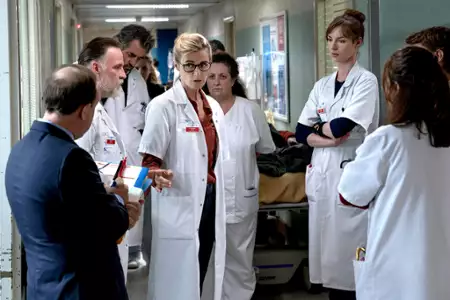 Stażyści - galeria zdjęć - filmweb