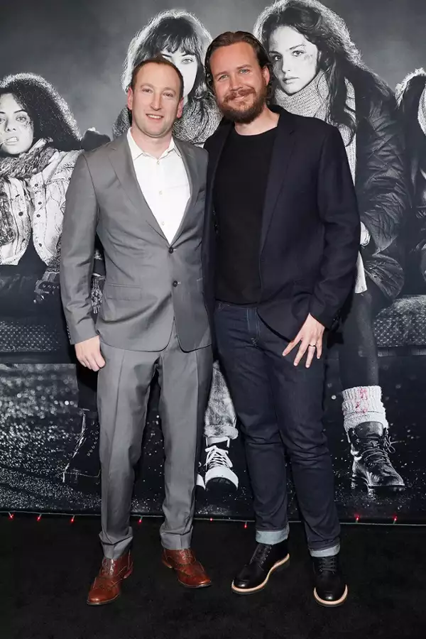 Czarne święta - galeria zdjęć - filmweb