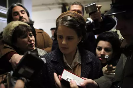 Gorejący krzew - galeria zdjęć - filmweb