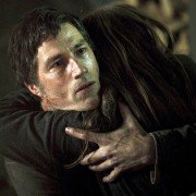 Extinction - galeria zdjęć - filmweb