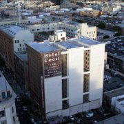 Crime Scene: The Vanishing at the Cecil Hotel - galeria zdjęć - filmweb