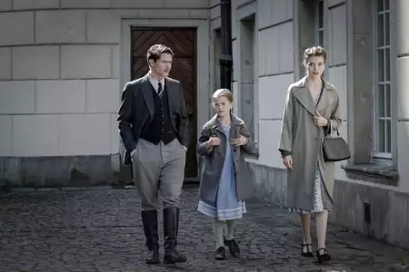Wojenne dziewczyny - galeria zdjęć - filmweb