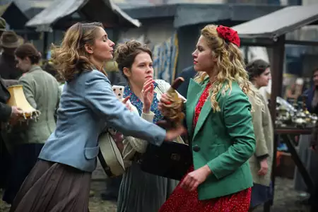 Wojenne dziewczyny - galeria zdjęć - filmweb