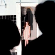 Silent House - galeria zdjęć - filmweb