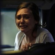 Silent House - galeria zdjęć - filmweb