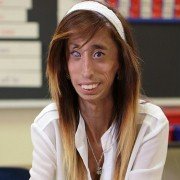 A Brave Heart: The Lizzie Velasquez Story - galeria zdjęć - filmweb