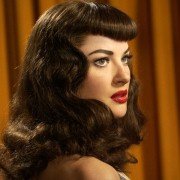 Słynna Bettie Page - galeria zdjęć - filmweb