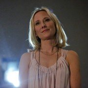 Save Me - galeria zdjęć - filmweb