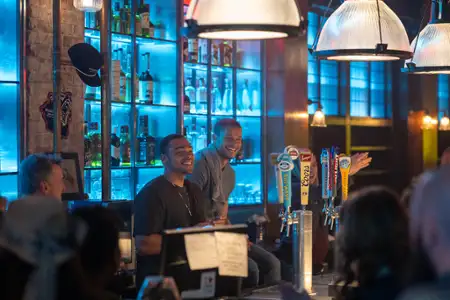 Reminders of Him. Cząstka Ciebie, kt&oacute;rą znam - galeria zdjęć - filmweb