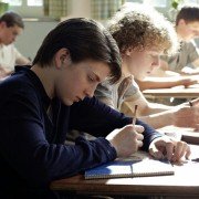 Odległa dzielnica - galeria zdjęć - filmweb